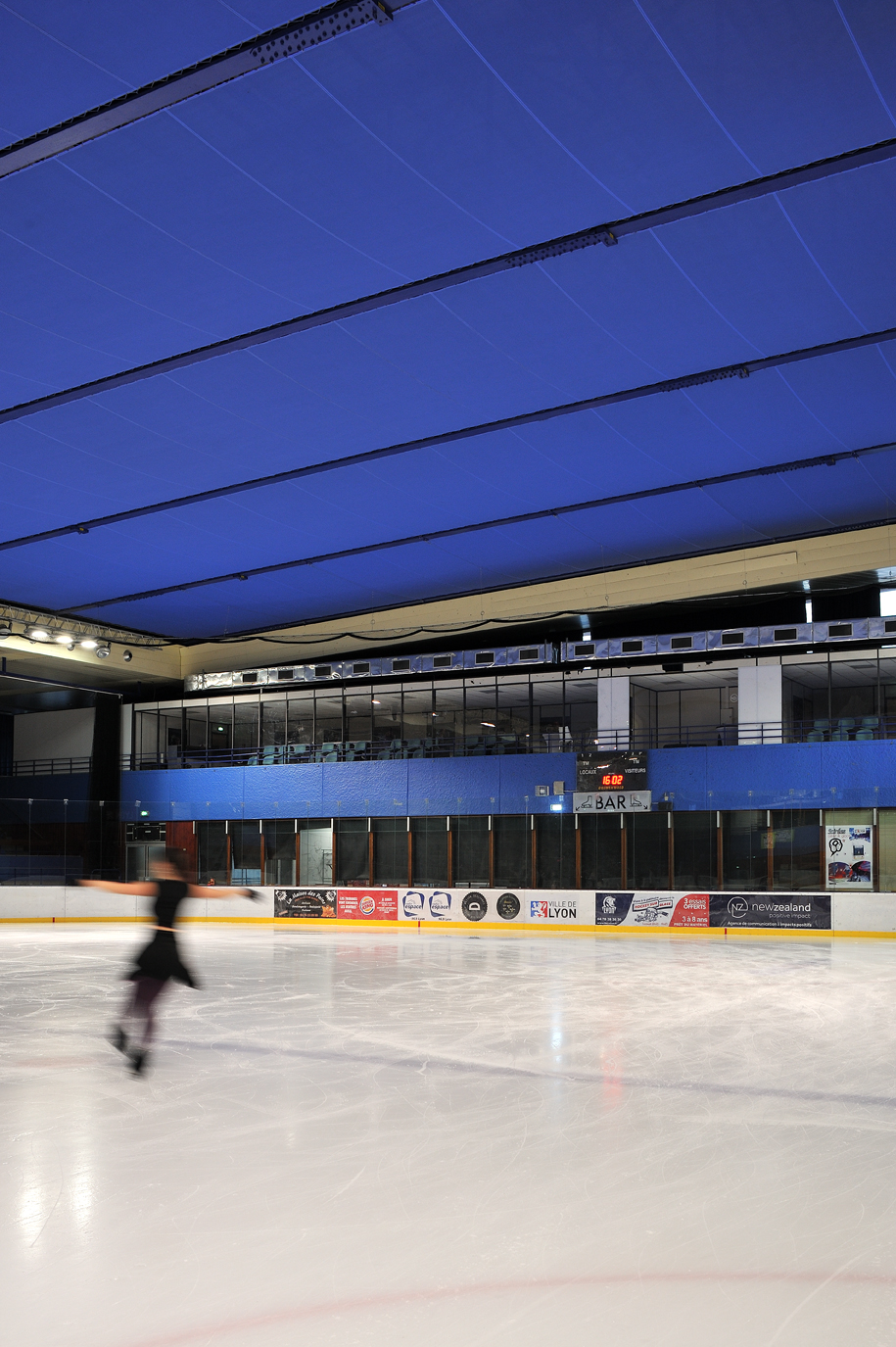 PATINOIRE CHARLEMAGNE - photo 8